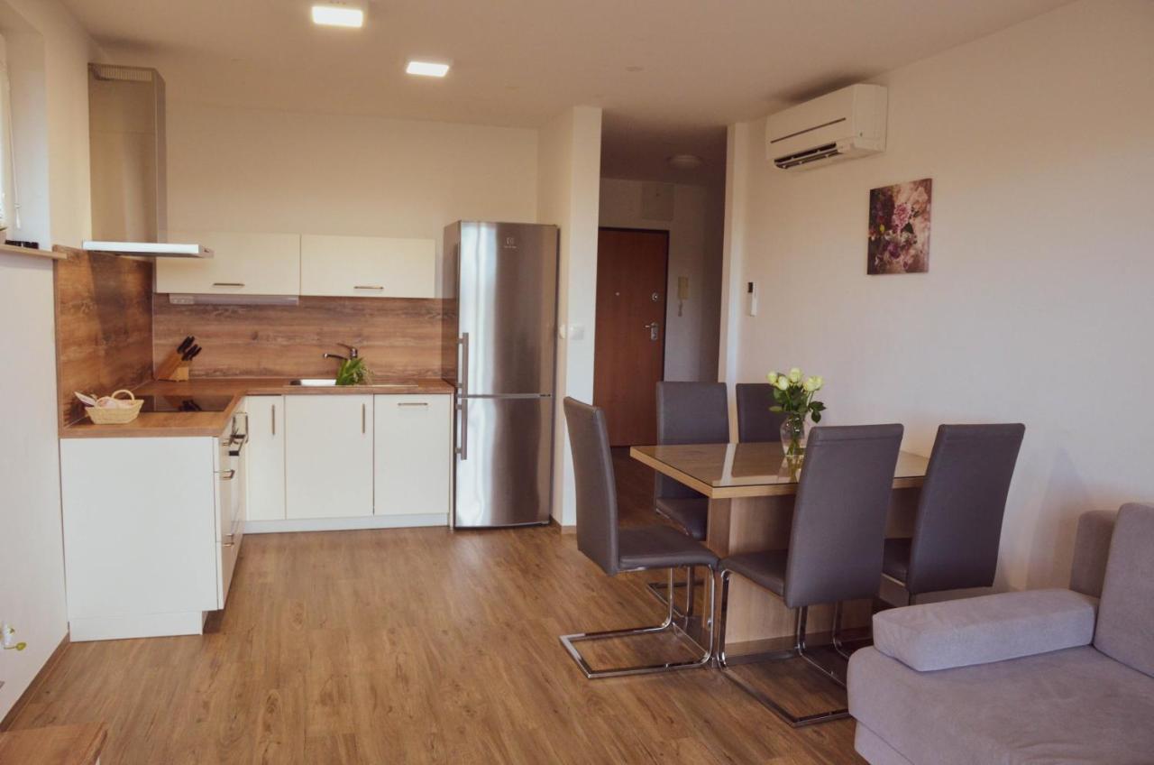 Apartmaji Aida Моравске-Топлице Екстериор снимка