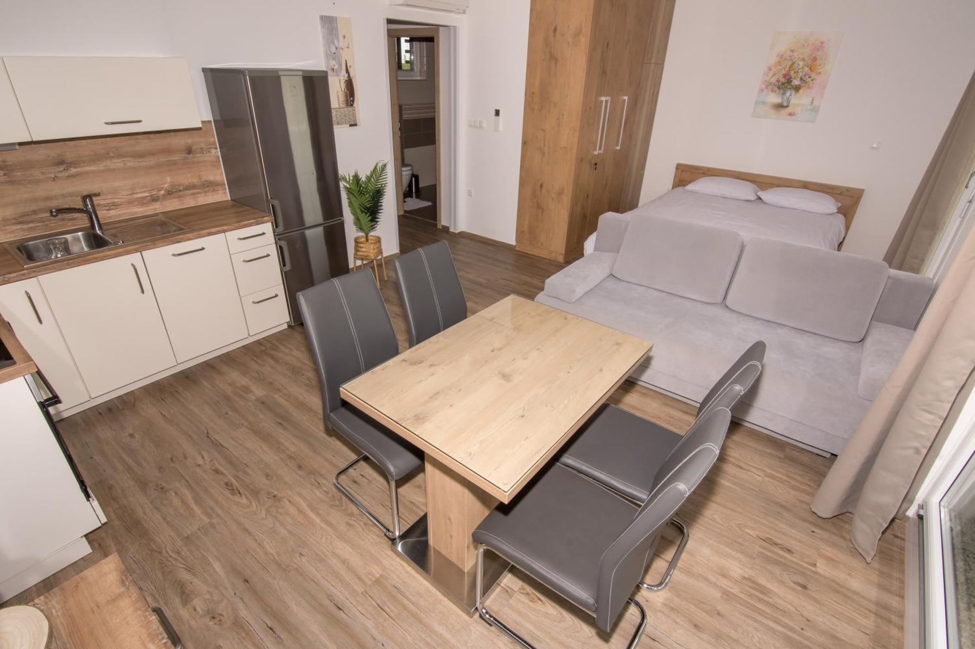 Apartmaji Aida Моравске-Топлице Екстериор снимка