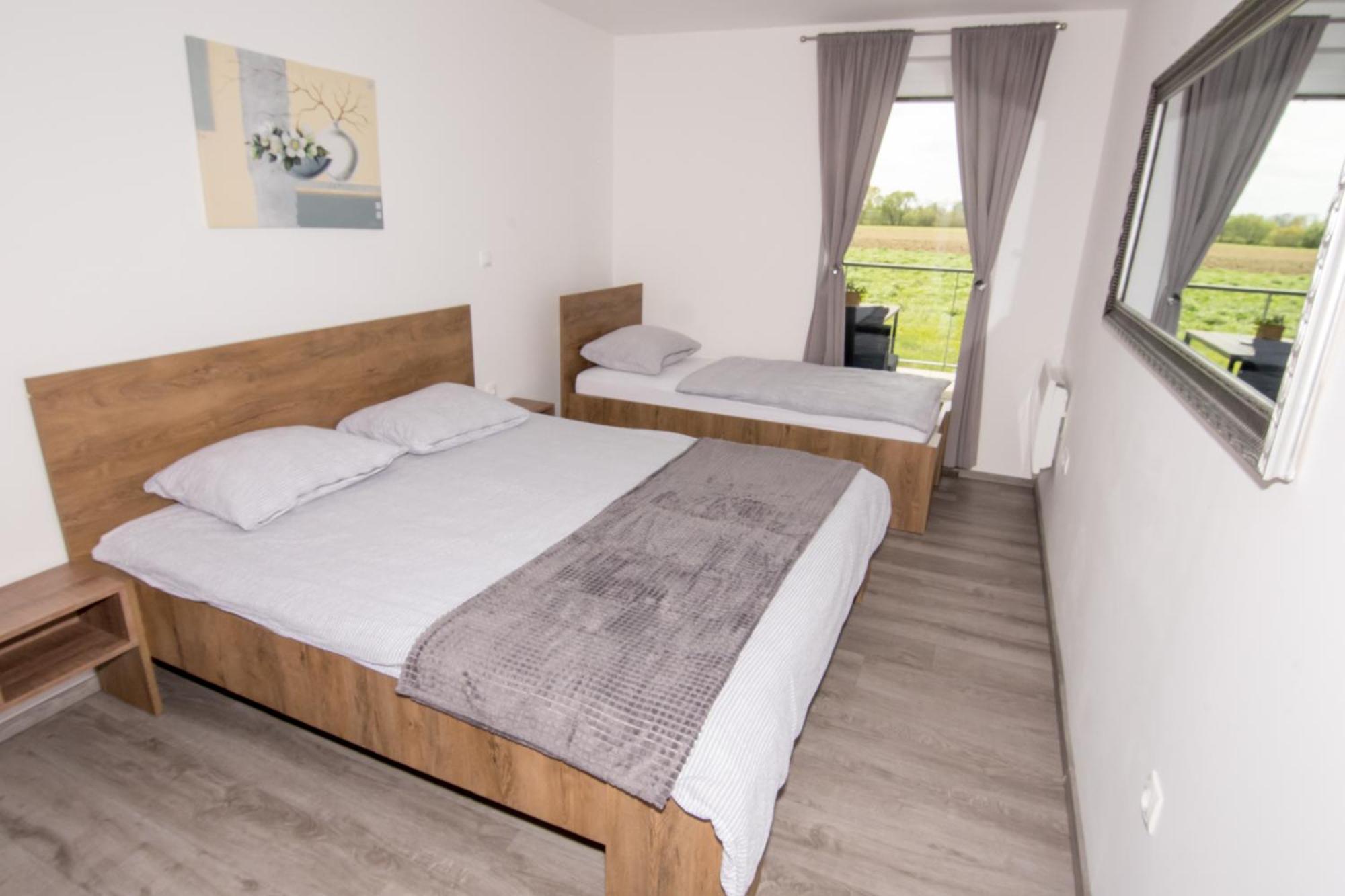 Apartmaji Aida Моравске-Топлице Екстериор снимка